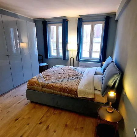 アパート Historical Center Near The Duomo - E Luminoso *