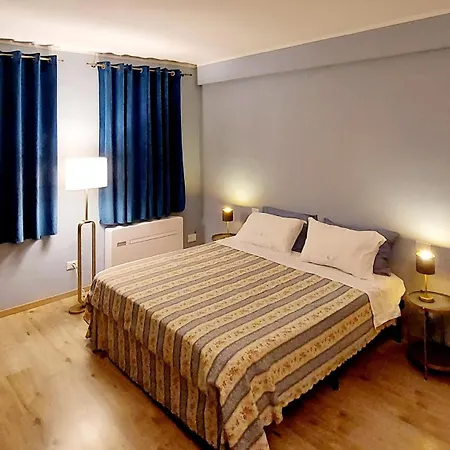 Historical Center Near The Duomo - E Luminoso Lejlighed